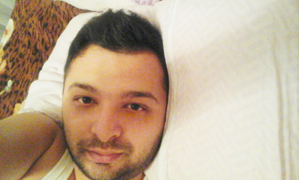  ,   Bexruz, 34 ,     , c 