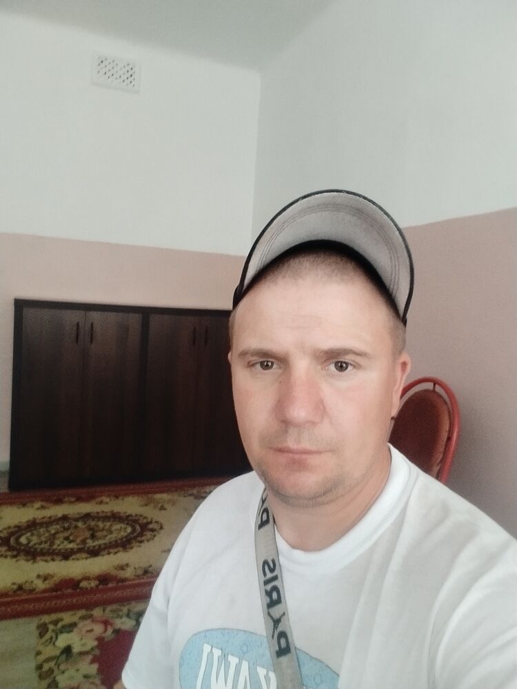  35350449  Dmitry, 38 ,    