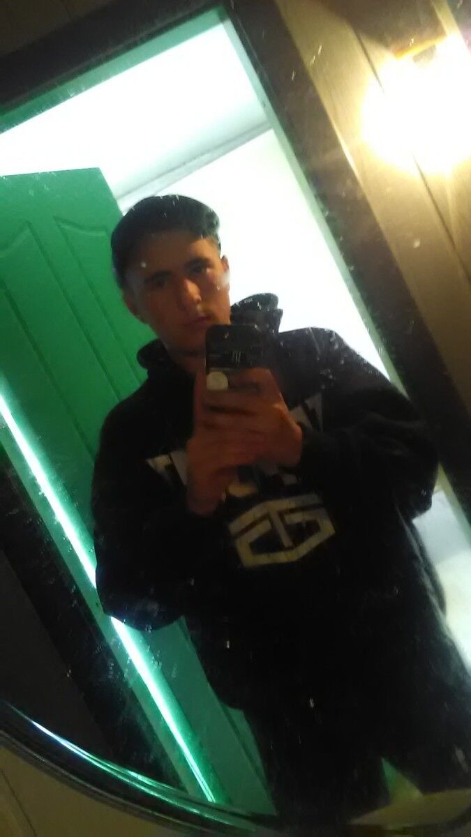  16893939  Arturs, 24 ,    