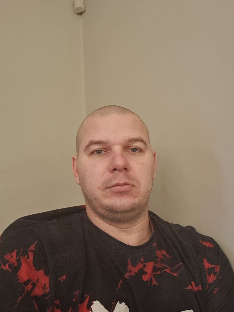  49818479  Igor, 33 ,    