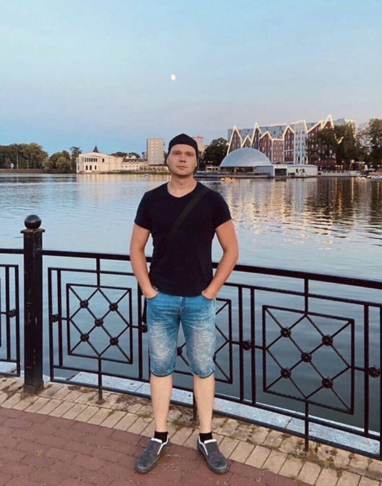 ���� 27830989 ������� ����, 32 ����, ���� ���������� � ������������