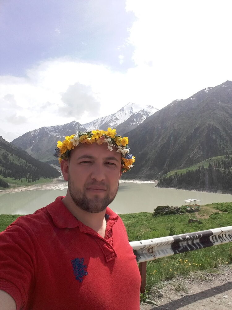  ,   Alex, 41 ,   ,   , c 
