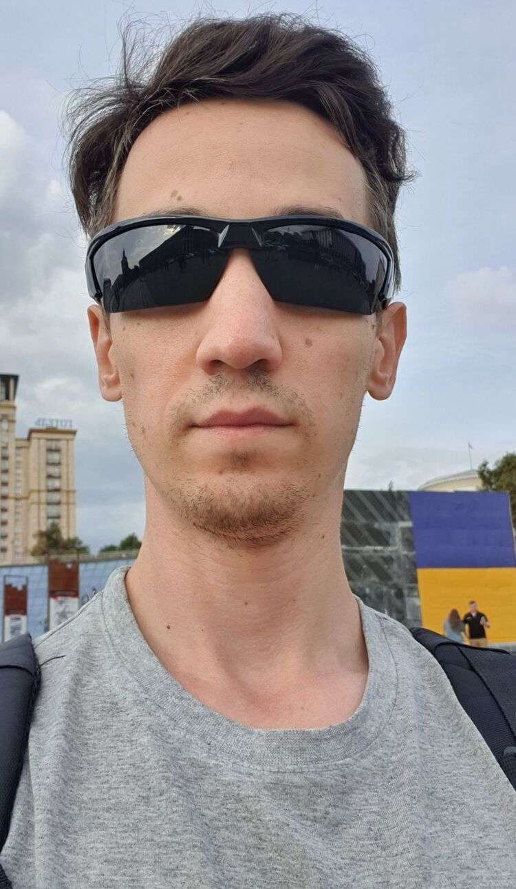  42961449  , 28 ,    