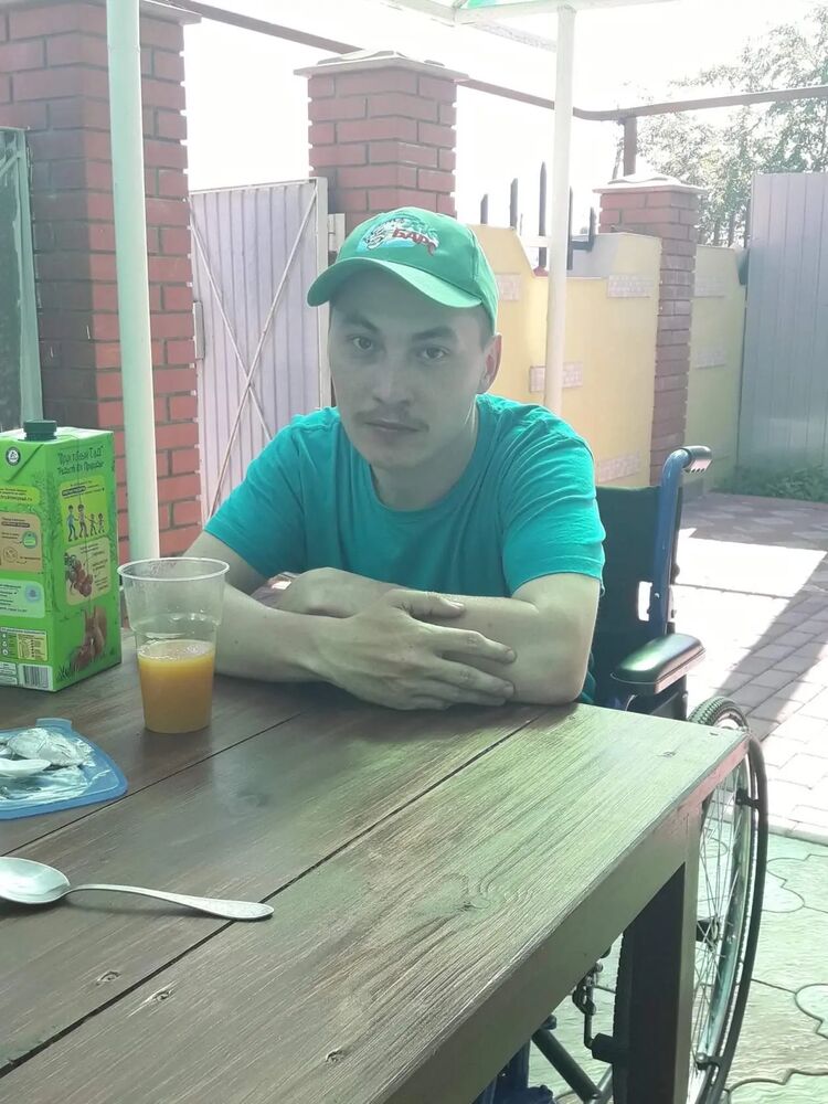  ,   Cheerful P, 35 ,   ,   , c , 