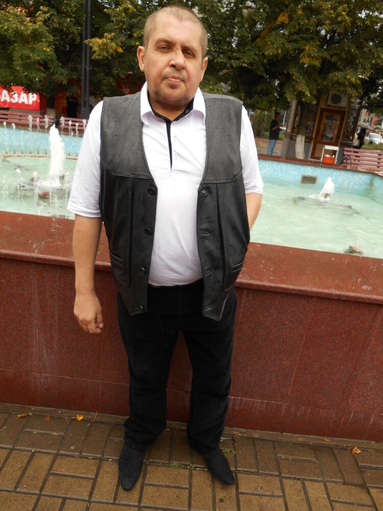  9314899  Vadim, 63 ,    