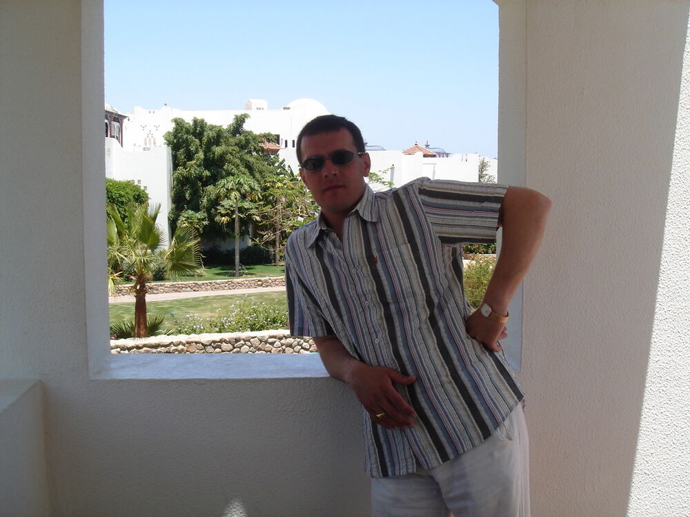  --,   , 52 ,   