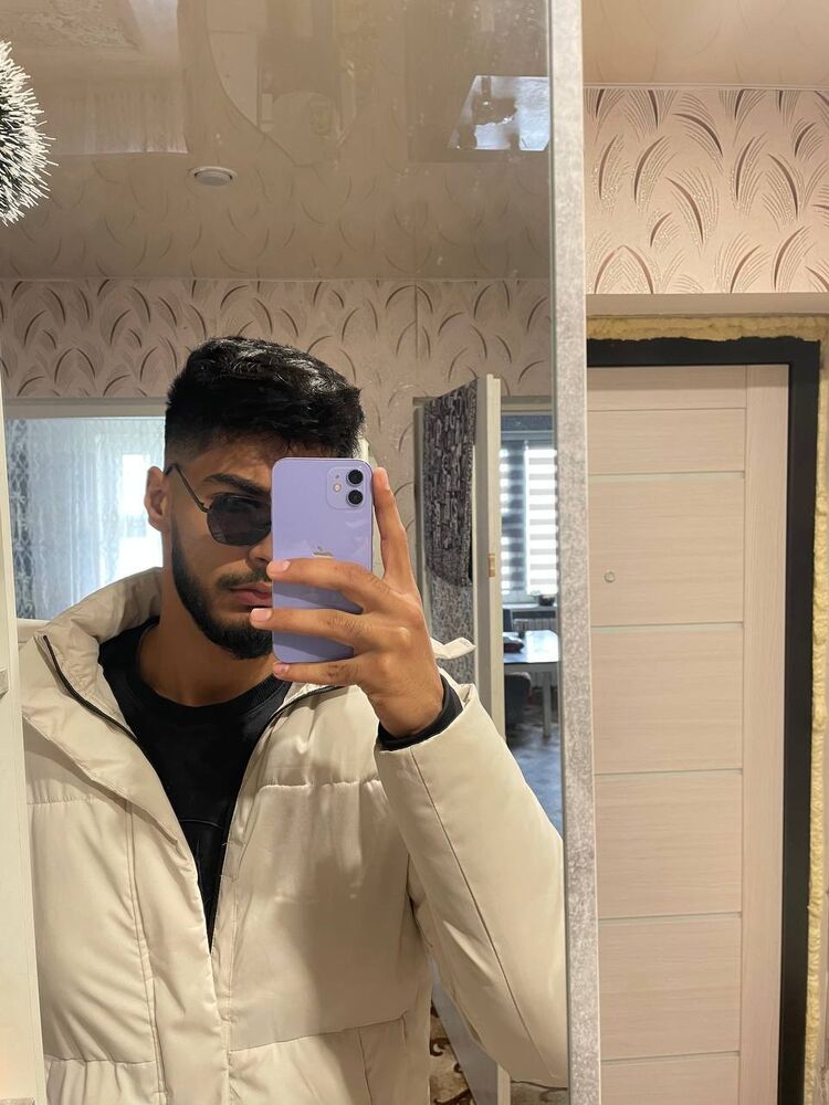  45163849  Mohamed, 25 ,    