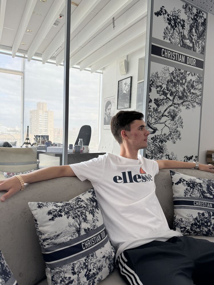 ���� 43895049 ����� ������, 21 ���, ���� ���������� � ������