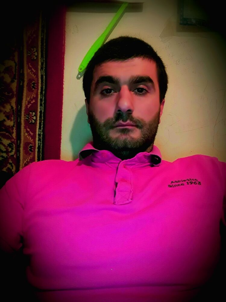  10568899  R m, 34 ,    