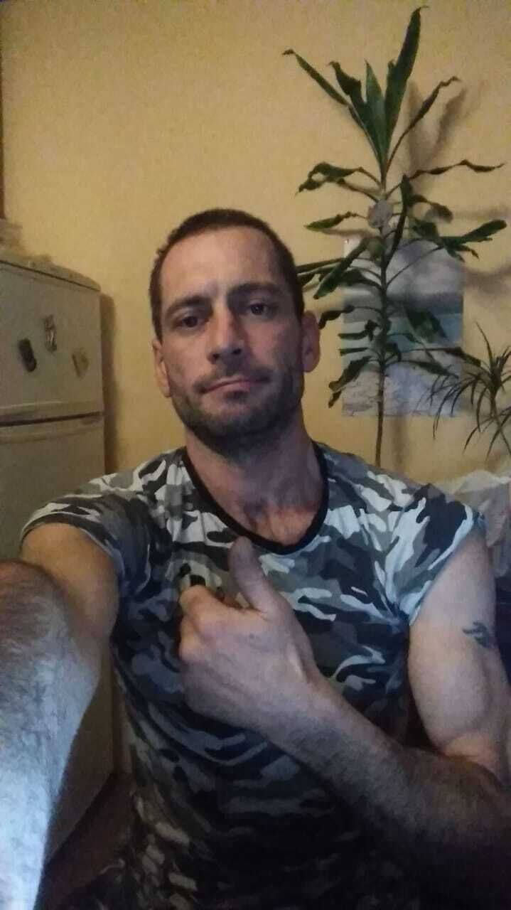  24655669  , 40 ,    