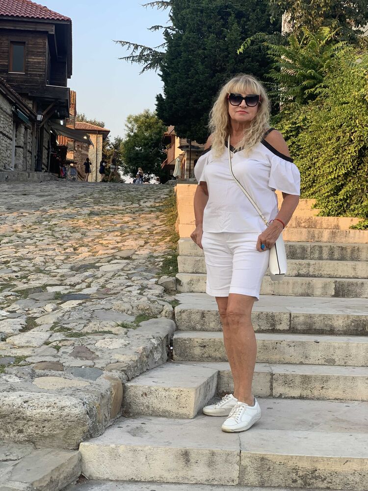  24106169  Natali, 65 ,    