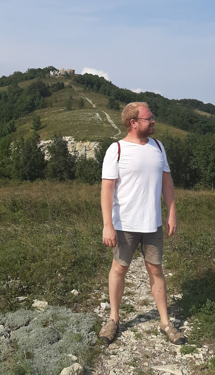  -,   , 43 ,  