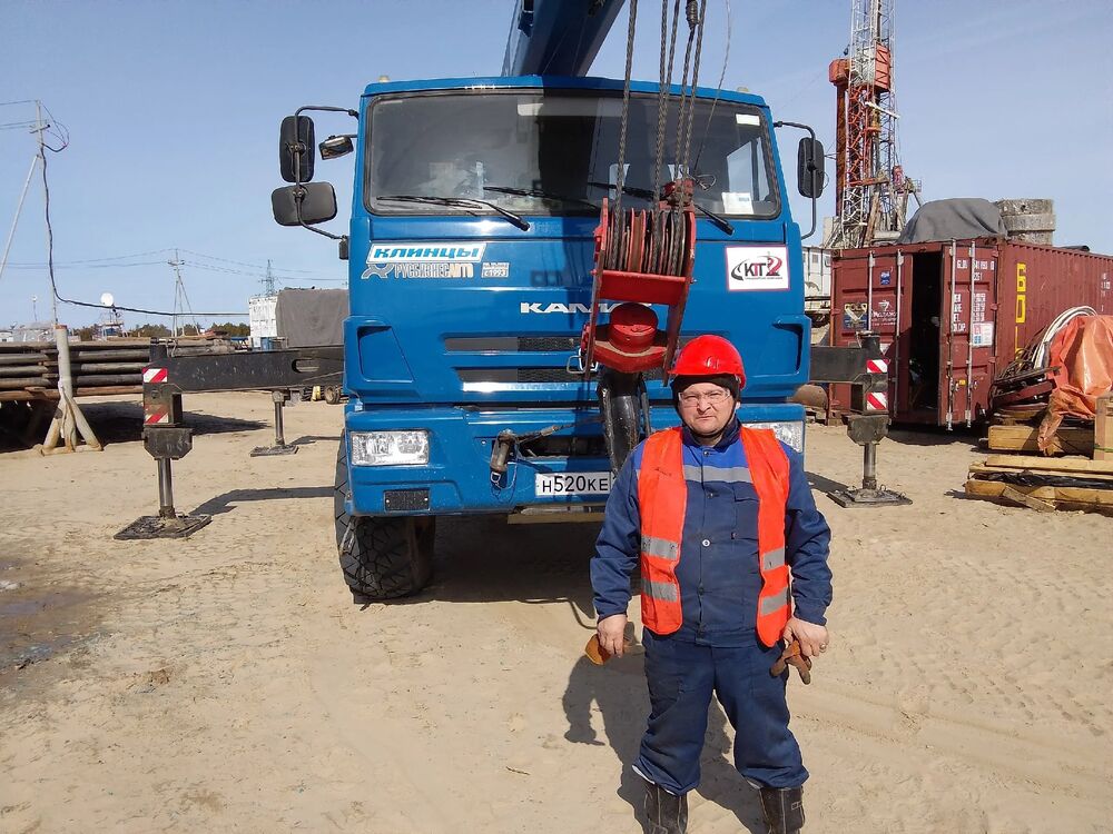  52542939  , 43 ,    -