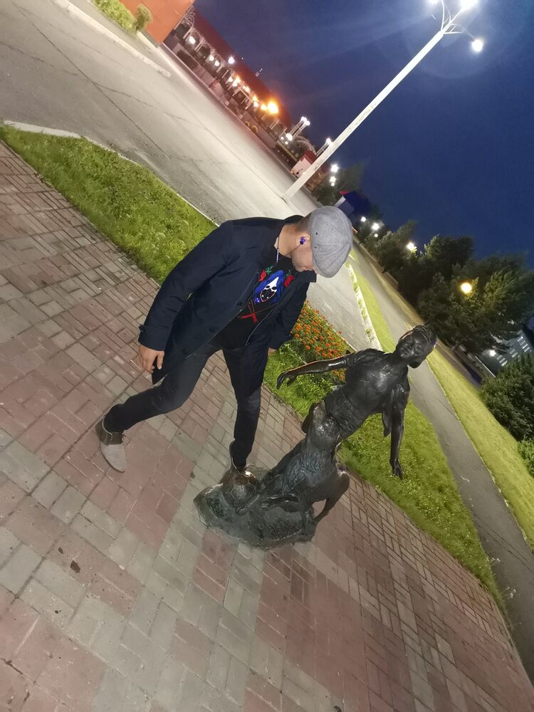  28138179  , 40 ,    