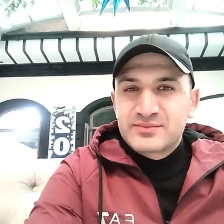  53423439  Zarif, 40 ,    