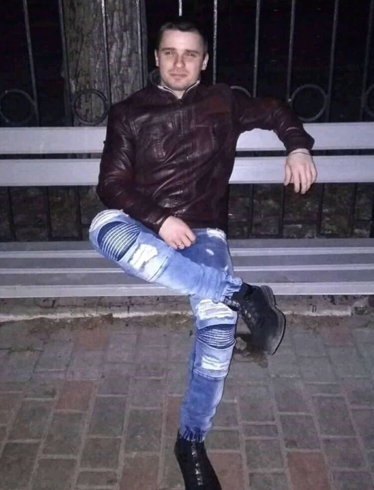  35610239  Arman, 33 ,    -