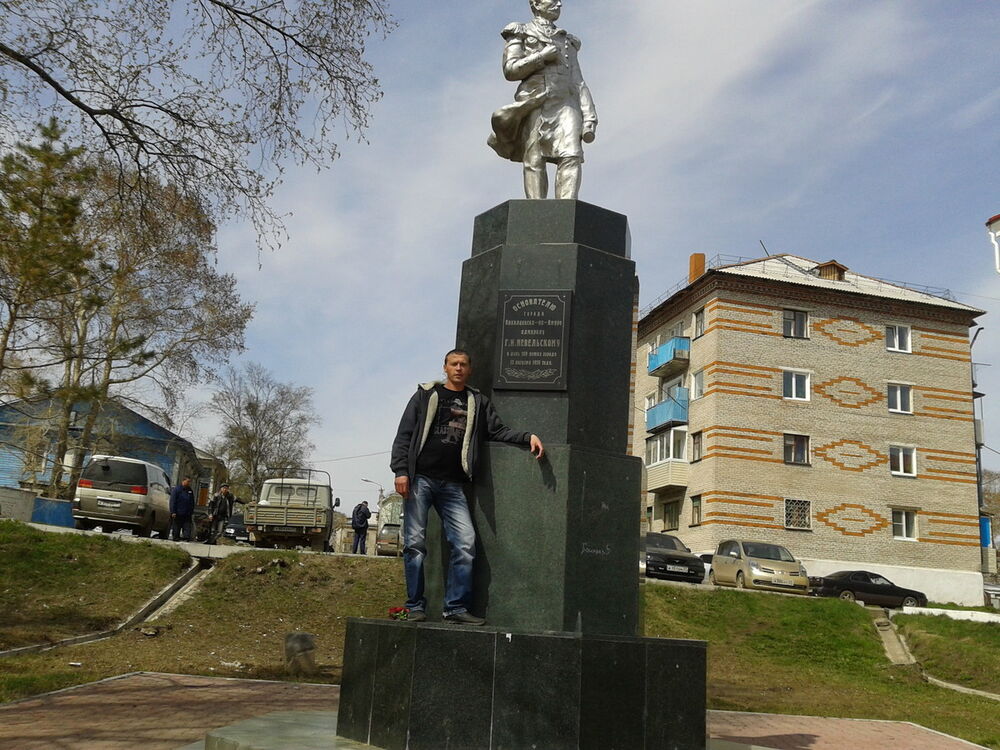  5797069  Aleksei, 48 ,    