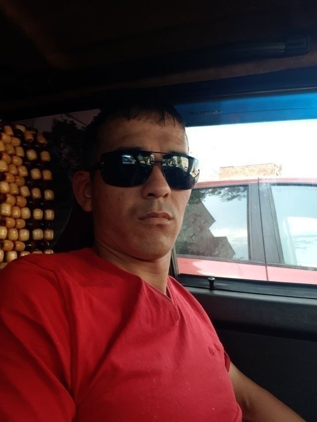  15605109  , 40 ,    