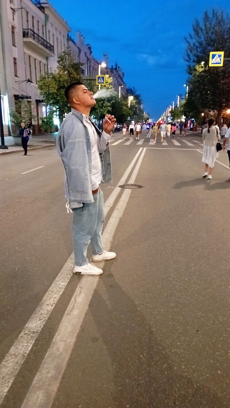  28403469  , 27 ,    