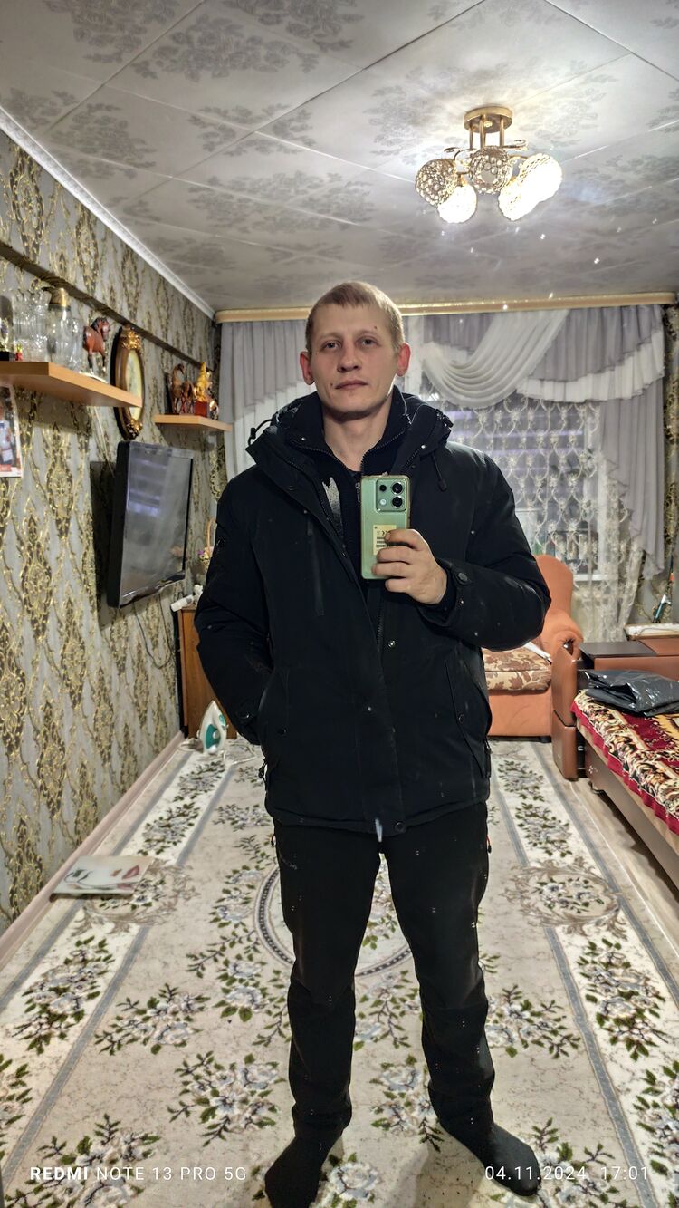  48048359  Yury, 36 ,    