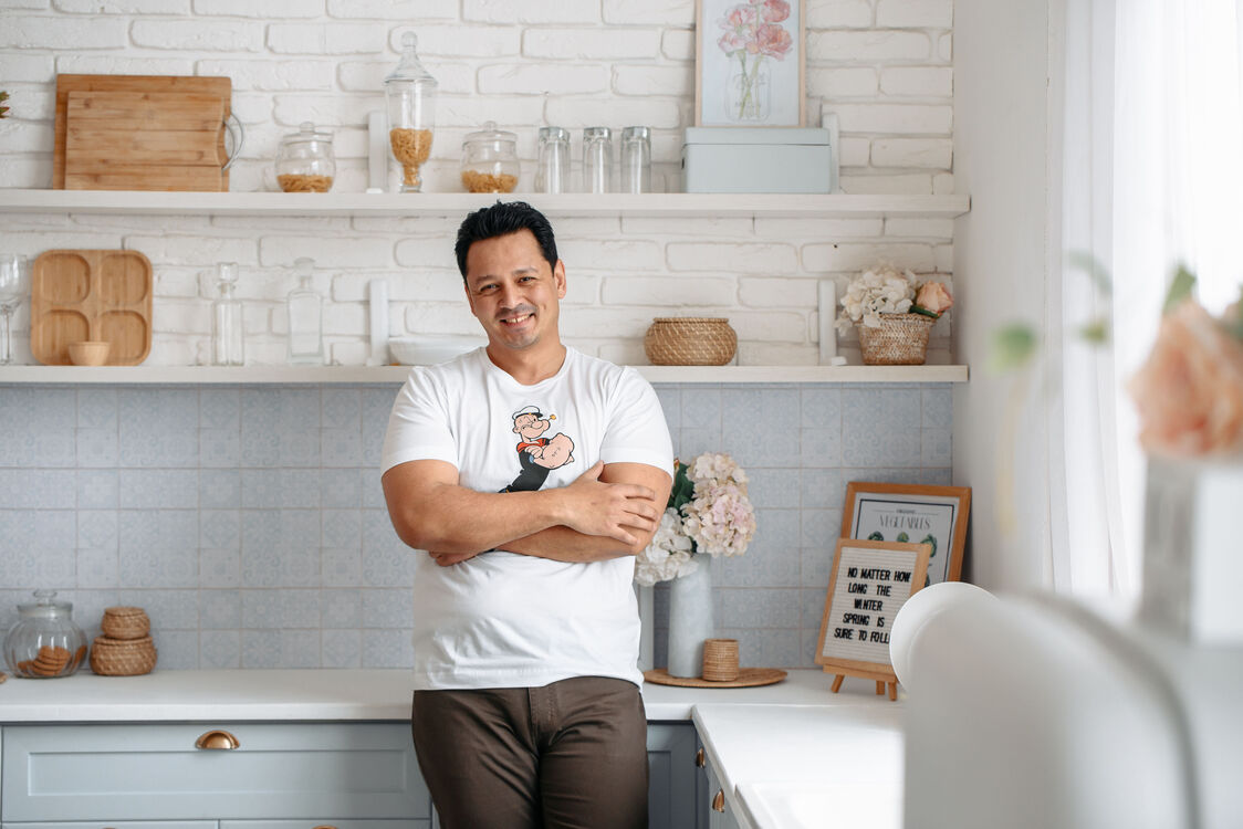  29072939  Ruslan, 39 ,    