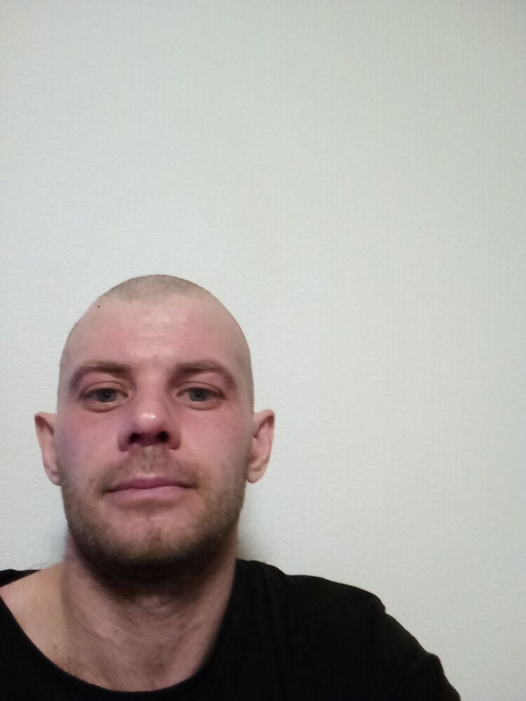 ���� 25452909 ������� Stall, 39 ���, ���� ���������� � �����-����������