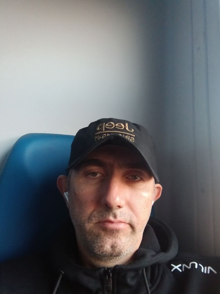  48020449  , 39 ,    