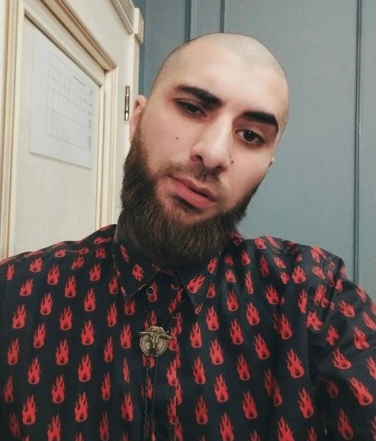  46626479  , 34 ,    