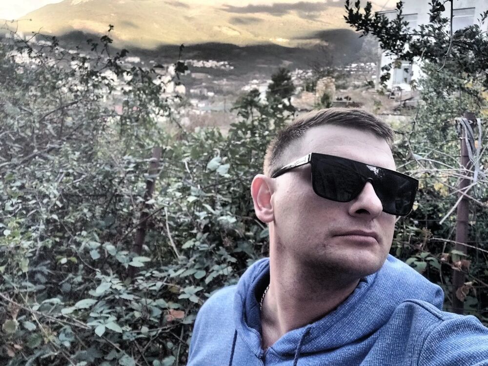  52130419  Alex, 30 ,     