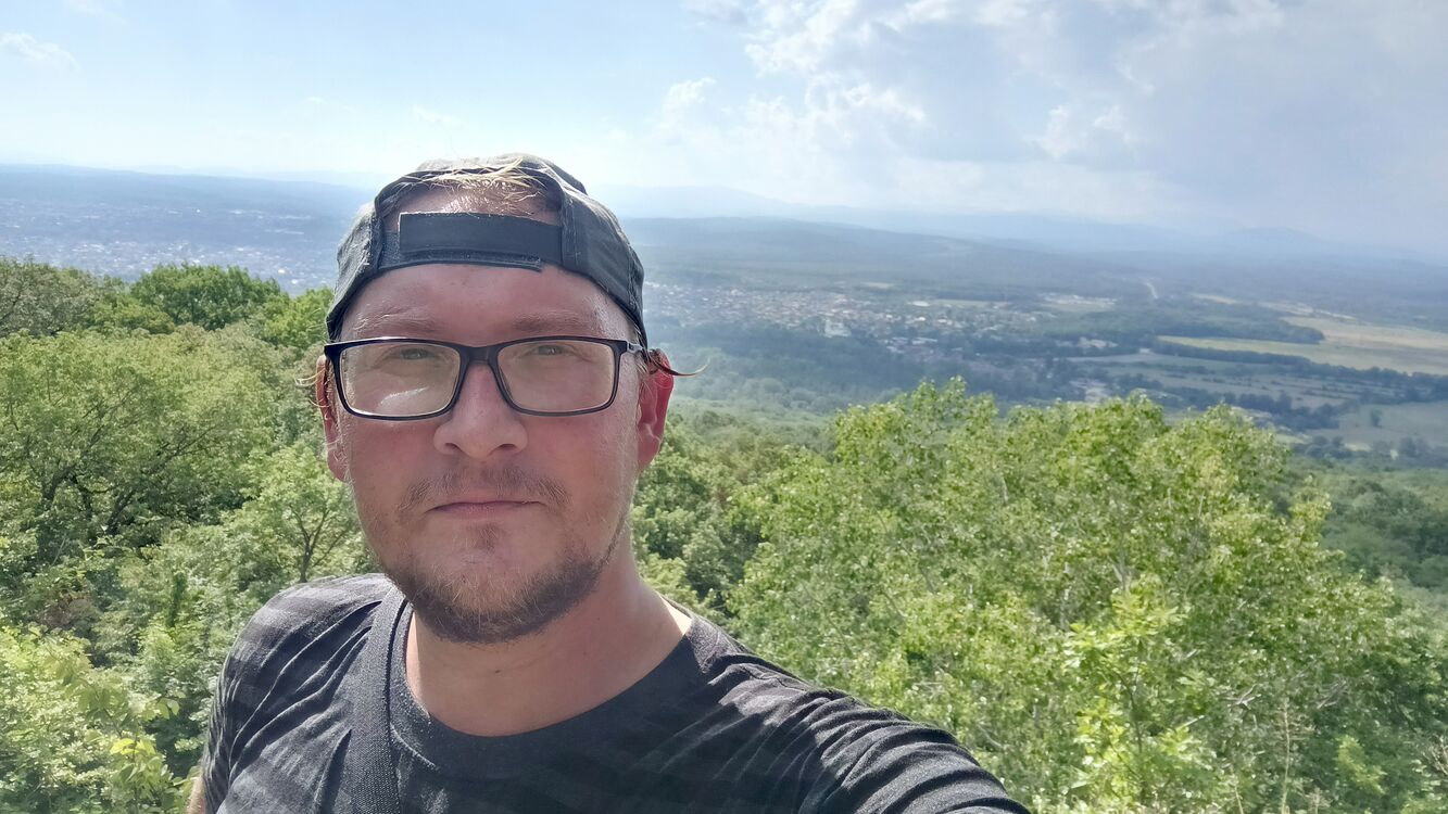  54334739  , 33 ,    --