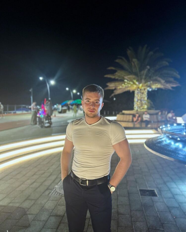 ���� 56137819 ������� �������, 33 ����, ���� ���������� � ������