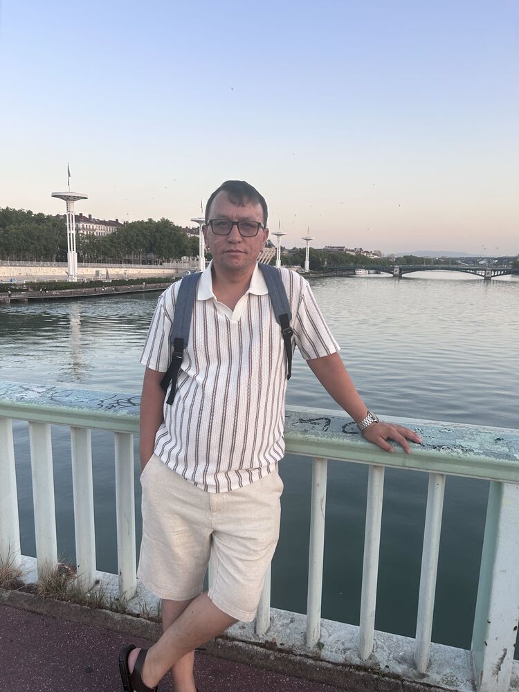  Lyon 02,   Aza, 40 ,  