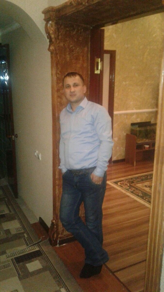  9216929  Baxadir, 44 ,    