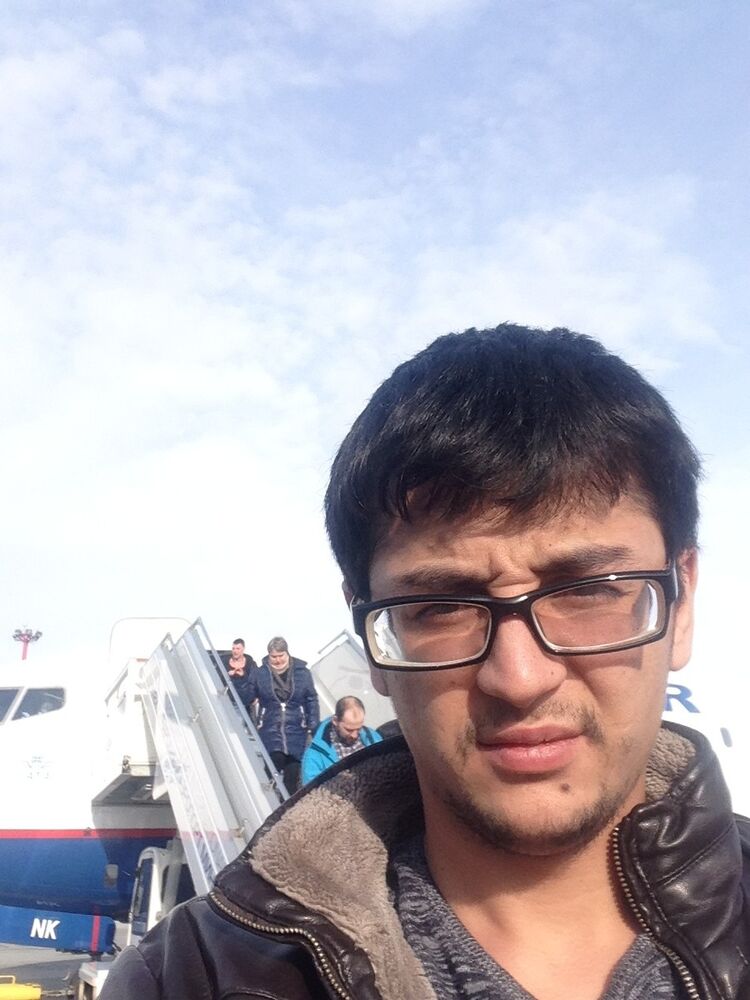  10150829  Azamat, 33 ,     