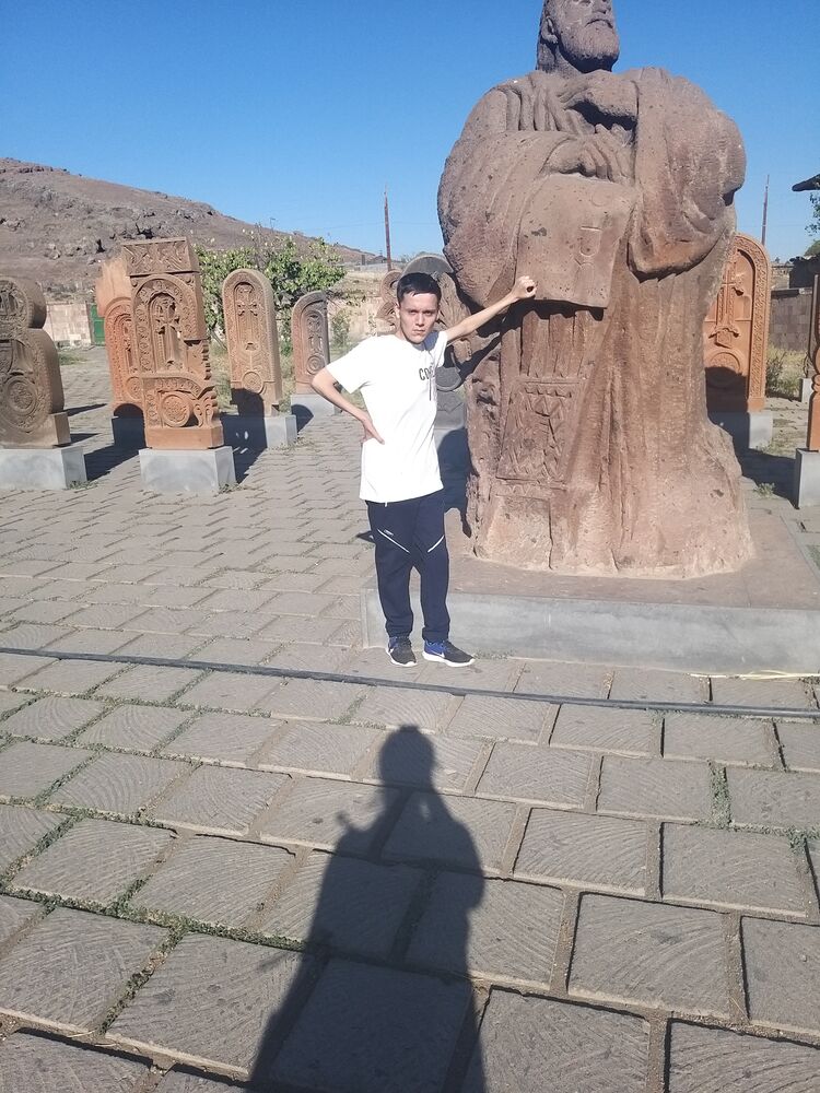  31722629  , 27 ,    