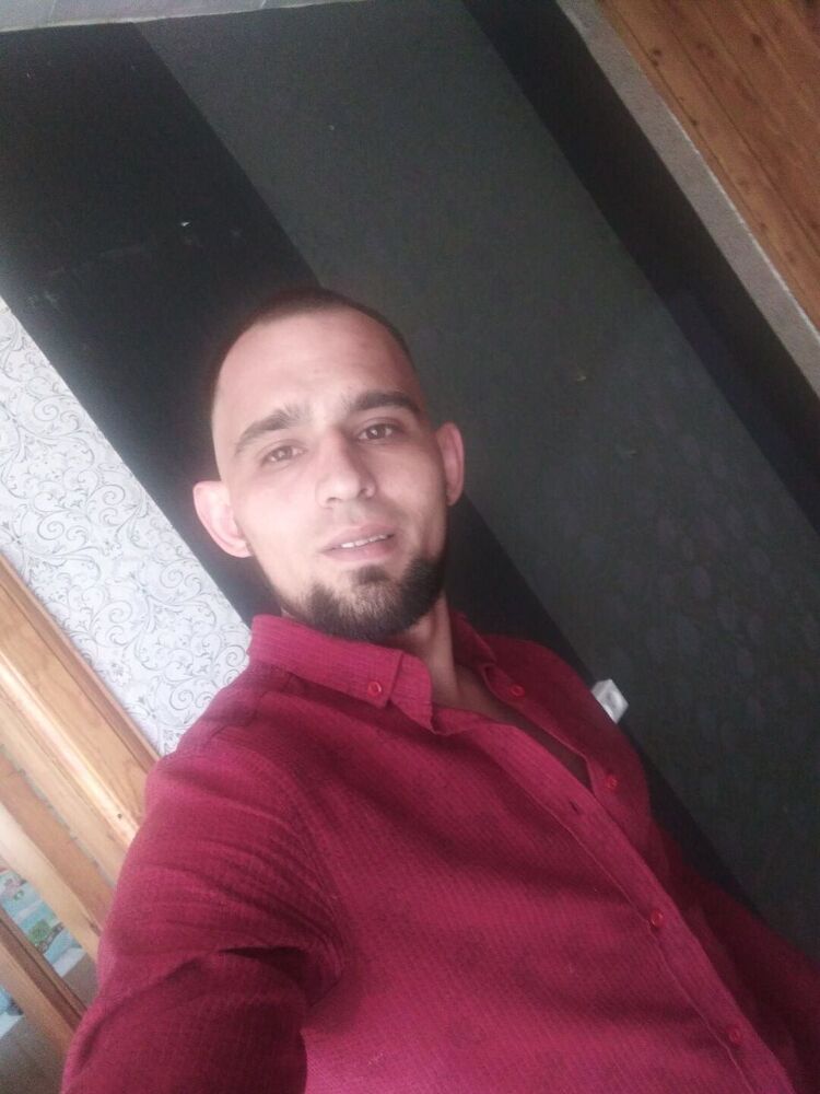  38777559  , 31 ,    