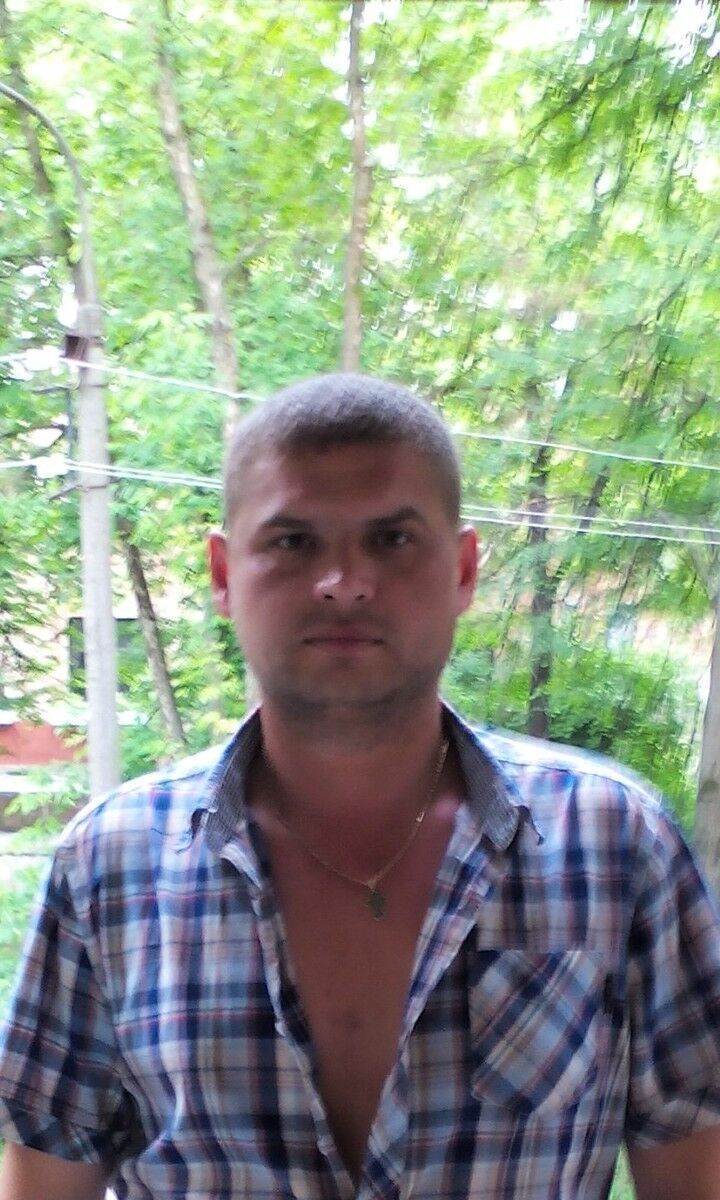  10085059  DEN, 46 ,    