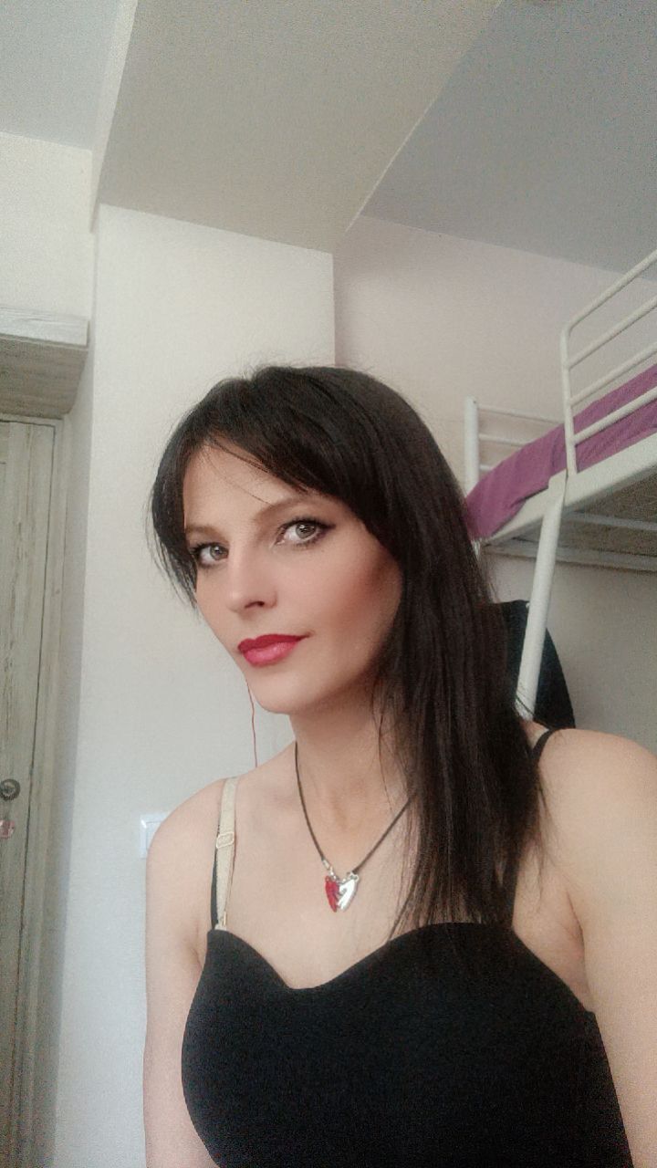  50065169  Katrin, 33 ,    