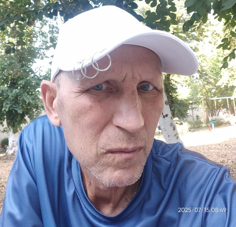  54054369  , 52 ,    's-Heerenberg