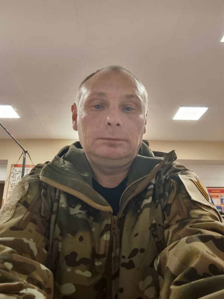  49552559  , 40 ,    