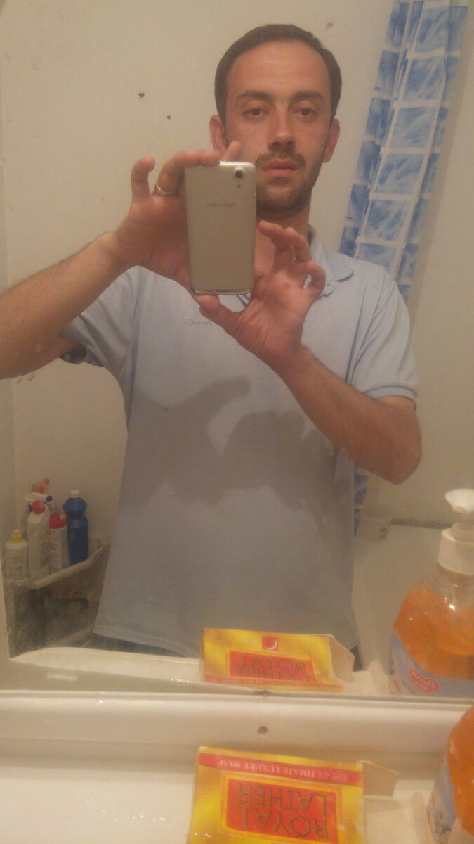  9585449  Jonik, 40 ,    