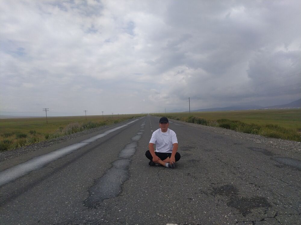  45398419  Aziret, 31 ,    