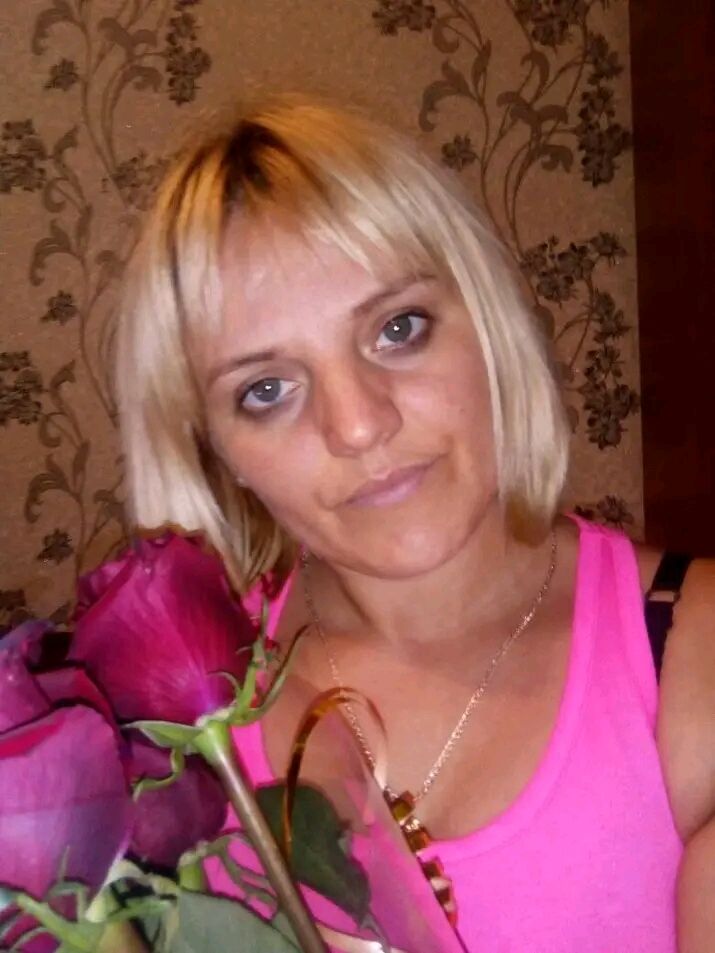  46764599  Katalea, 36 ,    