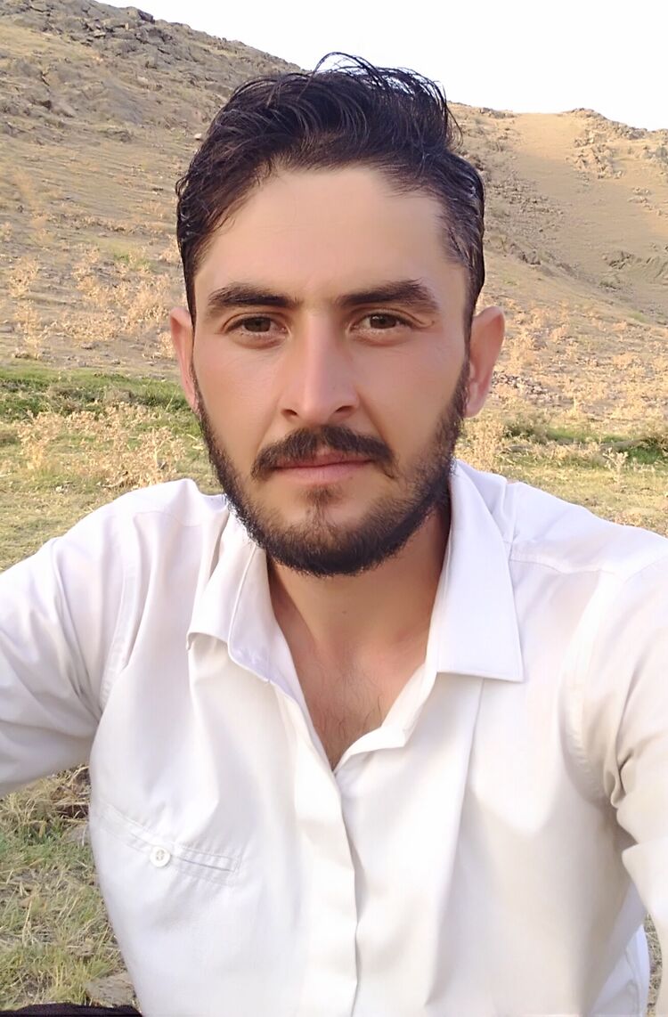  28318669  Sami, 31 ,    