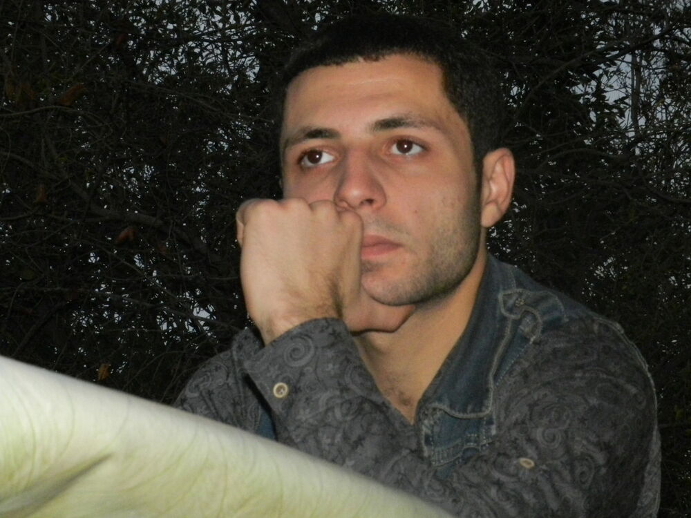  ,   Elmar, 34 ,   