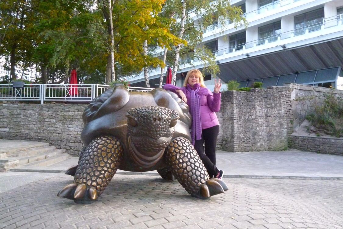  ,   Elena, 55 ,     , c 