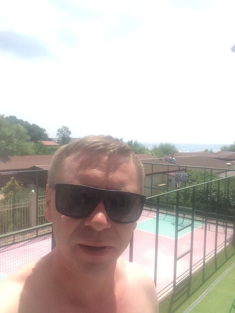  --,   , 39 ,     , c 
