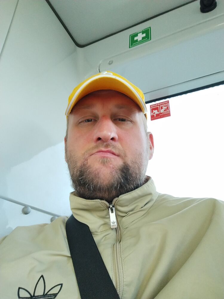  53767519  Andrey, 37 ,    