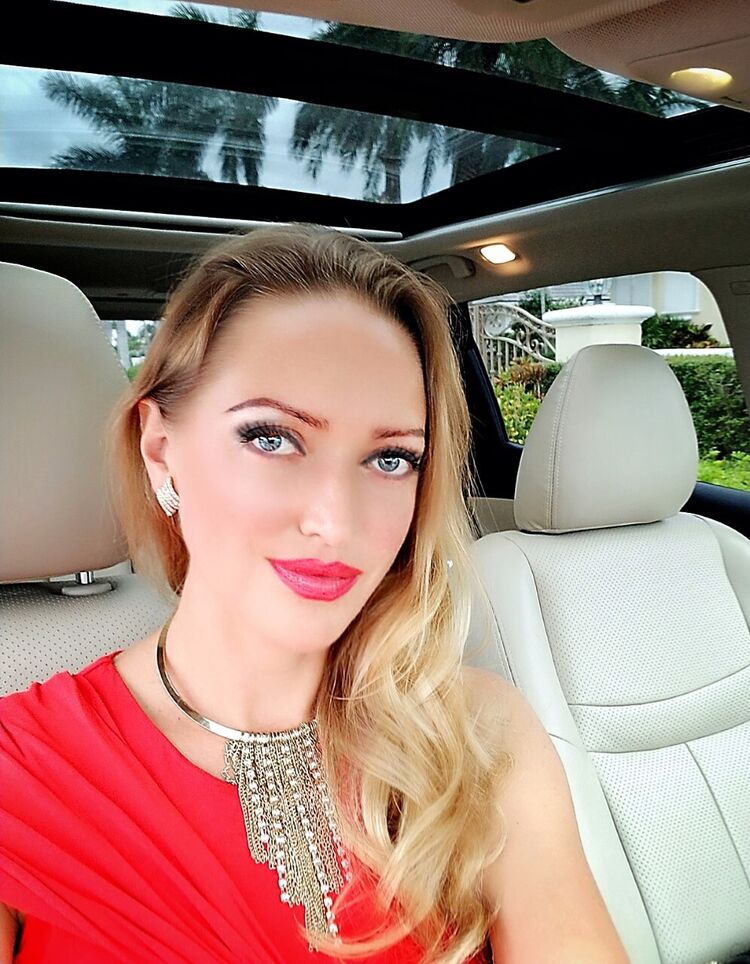 ,   Ellena, 37 ,     , c 