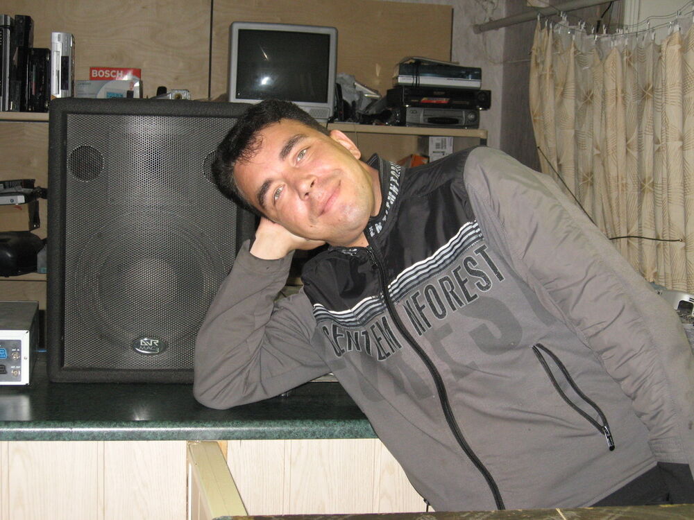 ���� 5983779 ������� ANDERLESS, 37 ���, ���� ���������� � ����